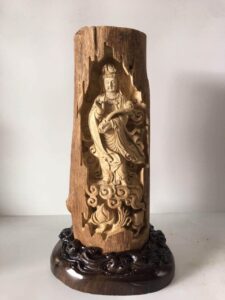 Tượng Quan Âm Trầm Hương Tự Nhiên Cao 50cm