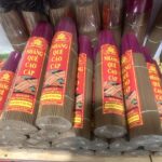 Nhang Quế Sạch Tự Nhiên Mùi Thơm Dịu Nhẹ Bó 1Kg . Nhang Quế Sạch Tự Nhiên Mùi Thơm Dịu Nhẹ Bó 1Kg .