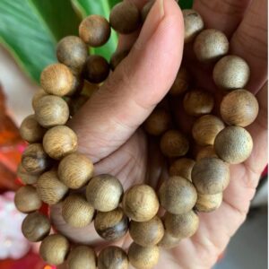 Chuỗi Trầm Hương Tự Nhiên Size 10mm