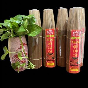 Nhang Quế Sạch Tự Nhiên Mùi Thơm Dịu Nhẹ Bó 1Kg .