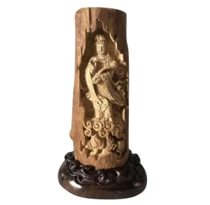 Tượng Quan Âm Trầm Hương Tự Nhiên Cao 50cm – Linh Vật Tâm Linh Giúp An Nhiên Tịnh Tâm