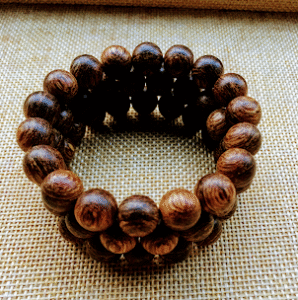 Vòng trầm hương sánh ghép nữ size từ 8mm-10mm.