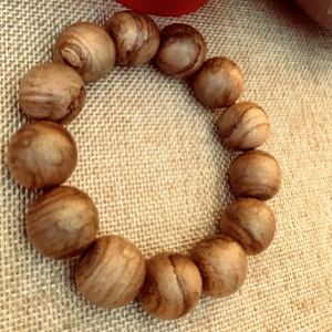 Trầm Hương Tự Nhiên Thơm Dịu Ngọt size 18mm.