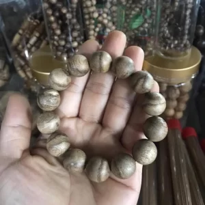 Chuỗi Trầm Hương Tự Nhiên Size 16mm